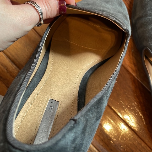 Dark gray suede Tahari flat - Picture 7 of 8